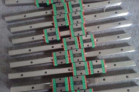  遇到不同規(guī)格型號的微型導軌怎么樣使用？